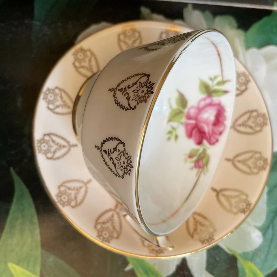 Vintage Regency & Phoenix Bone China Pink Rose Gold Filigree Rim Cup & Saucer - Image 3 of 4