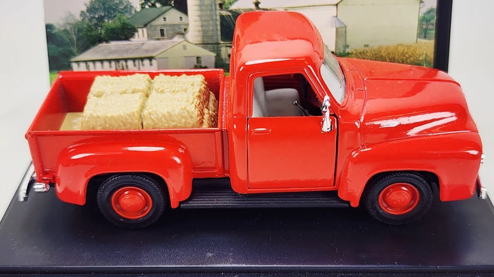 Maisto Trucks 53' Ford F series Pickup Truck-Pull Back Action 1/32 doors open - Image 3 of 4