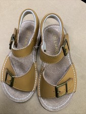 L Amour Tan Buckle Sandal Size 8 New Without ...