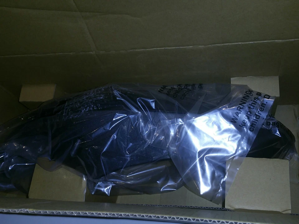 Задний фонарь в сборе правый TYC 11-5923-01 подходит для Pontiac Grand Prix 1997 года - Изображение 3 из 4