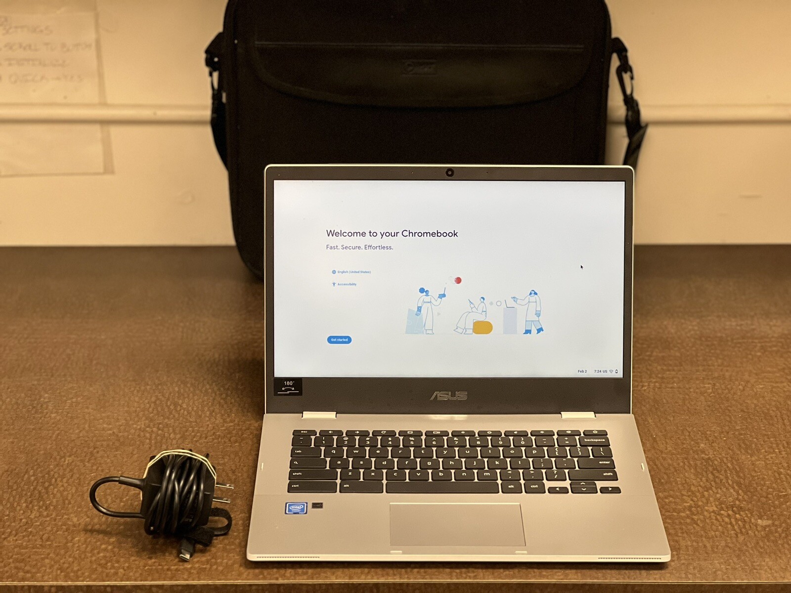 ASUS Chromebook CX1400CN 32GB 4GB Intel N3350 with Carrying Case-image