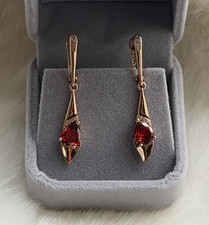 Elegant 14Ct Rolled Garnet And Zircon Gold Earrings, Hallmarked 585RG