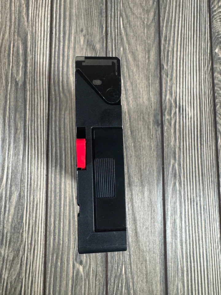 Convertidor adaptador motorizado Panasonic VHS PlayPak VCA115 VHS-C a VHS de colección Foto 3 de 4