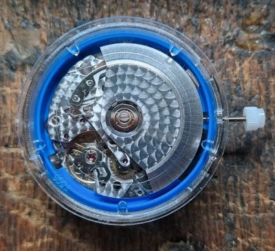 ETA Valjoux 7753 (SW510b) swiss made dekoriert Tricompax ohne Datum