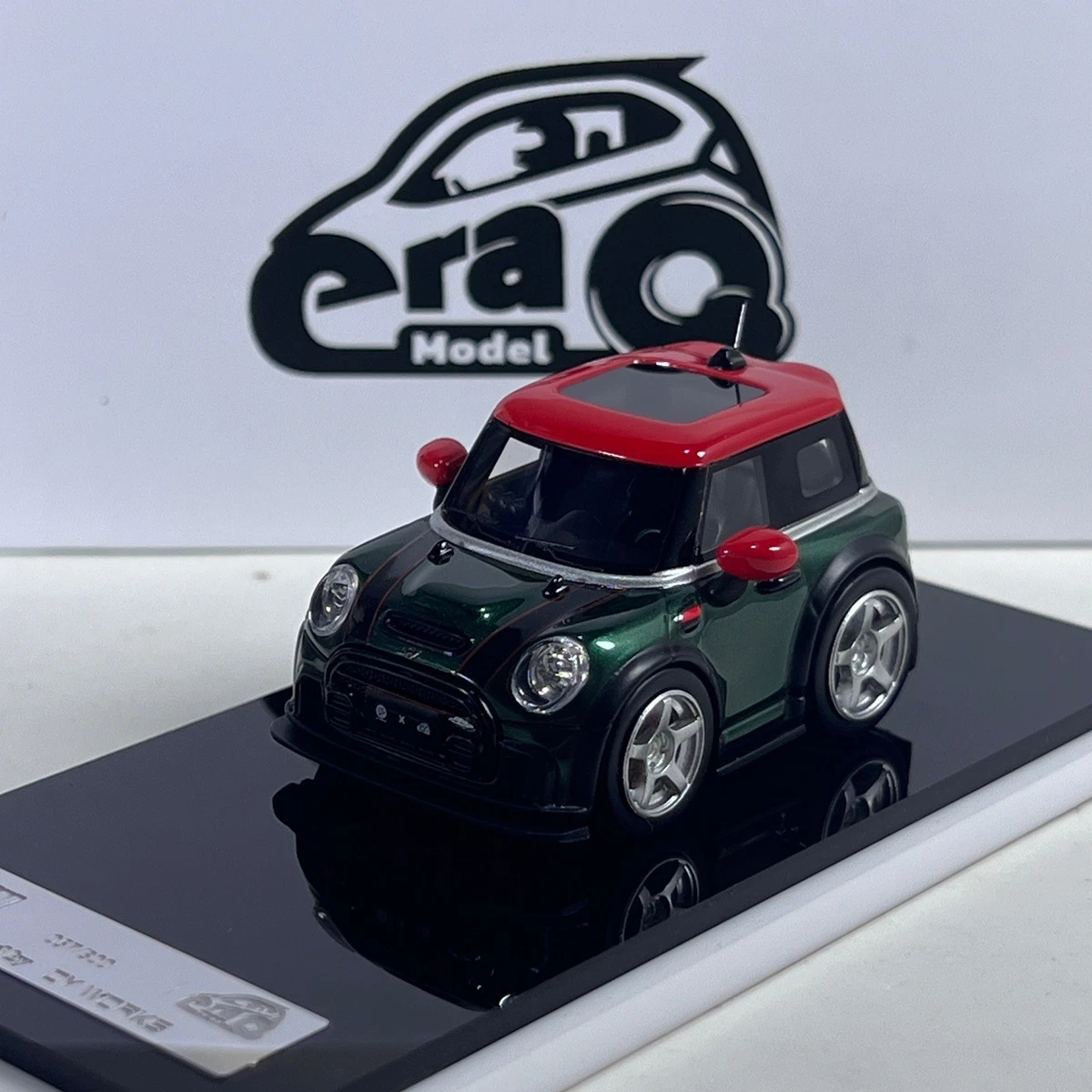 Mini Cooper S (1964) The Dinky Collection Blanc/Noir Blanc/Noir Métal/Plastique Métal/Plastique