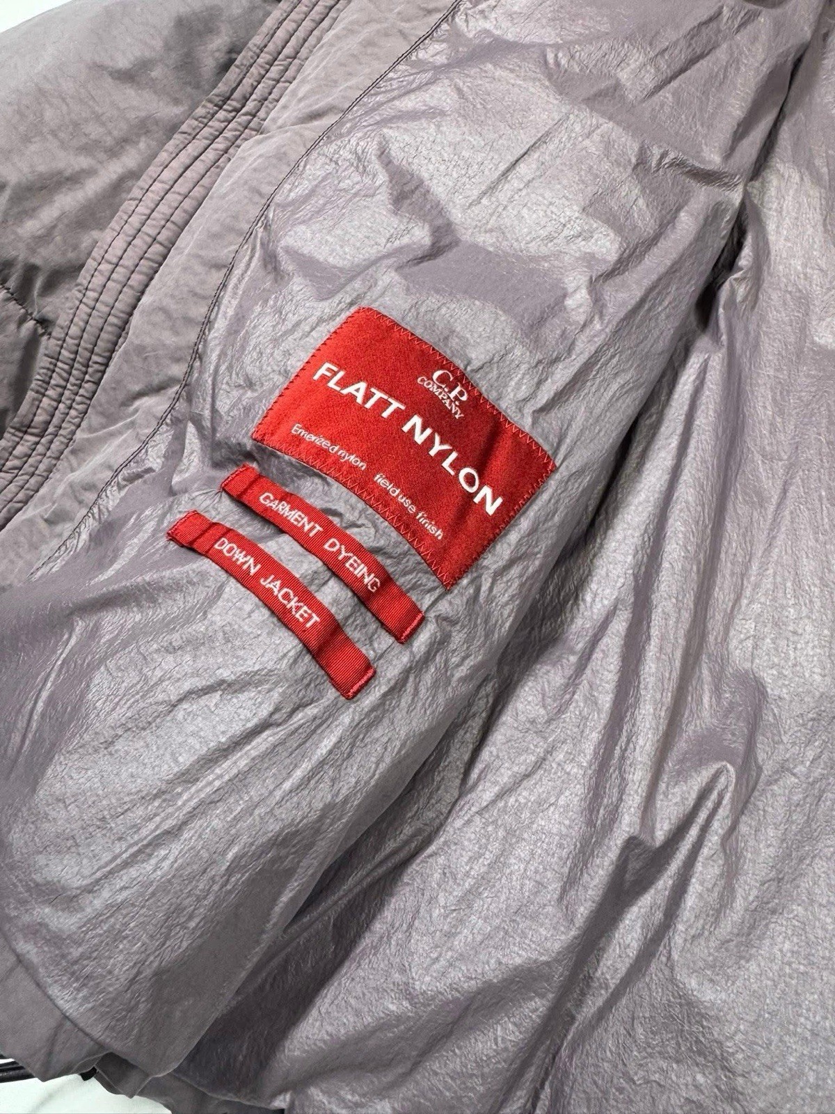 CP Company 204A Flatt Nylon down jacket in Purple Dove  - Rrp £1150 -  Small. thumbnail 4