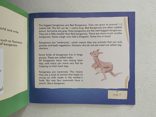 Book - Mrs Kangaroo Visits Namibia 2011 PB Ambrosius N. Amutenja - Bild 6 von 9