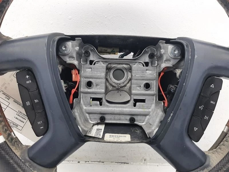 Volante Saturn Outlook 2007 2008 2010 con controles Foto 4 de 4