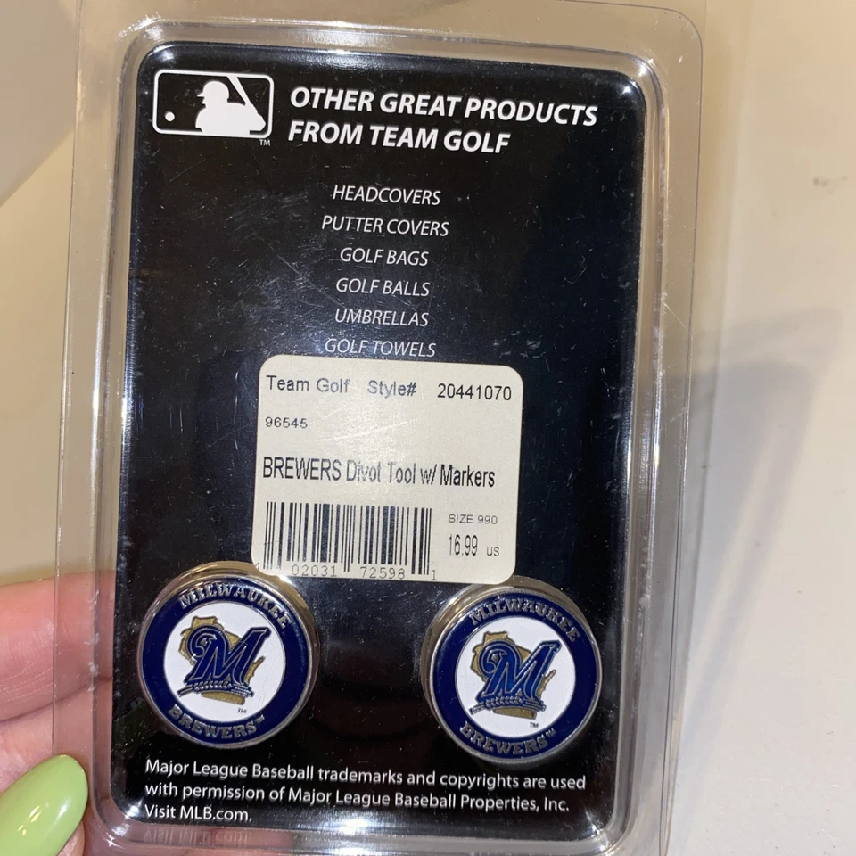 Milwaukee Brewers MLB Team Golf Divot Tool with 3 Magnetic Ball Markers New - Image 3 of 4