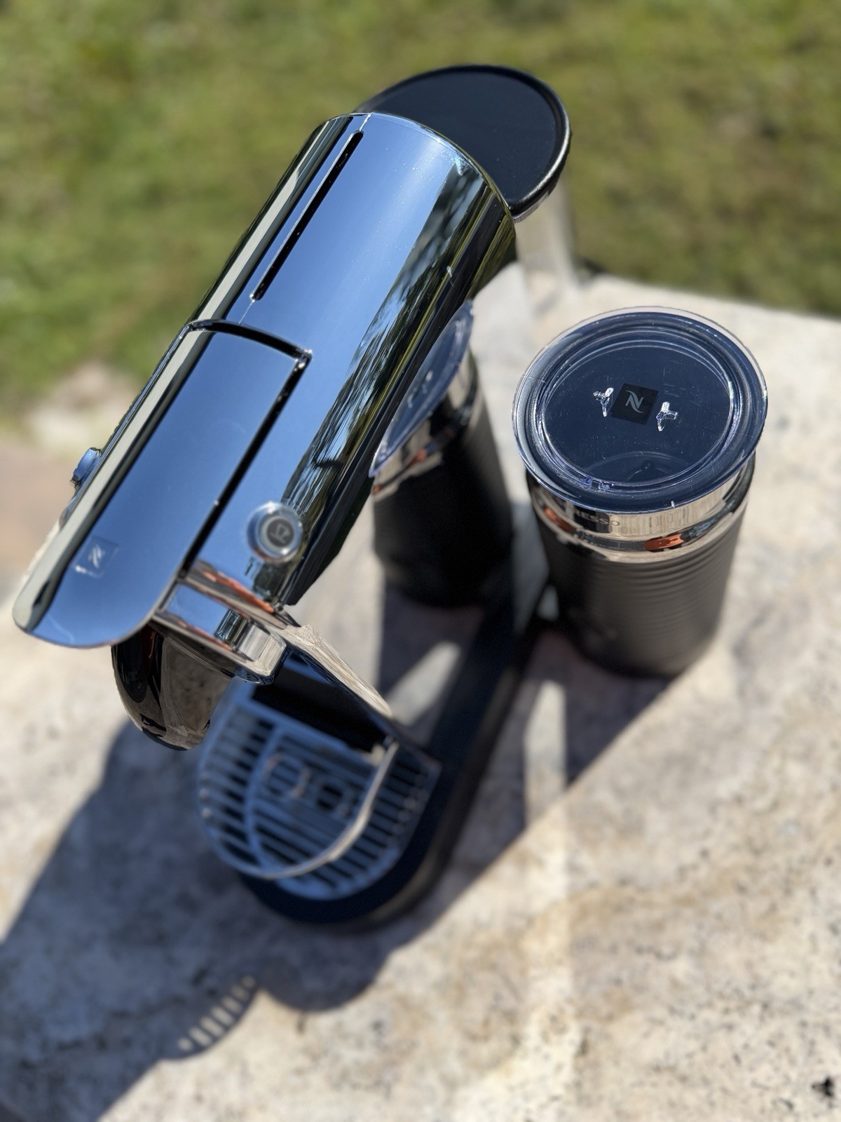 Nespresso CitiZ & Milk Espresso Machine by De’Longhi Chrome Good Condition