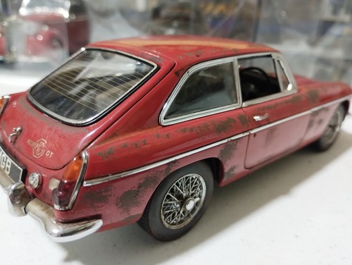 Autoart Millennium 1/18 MGB GT Coupe restored aged model custon car - Picture 7 of 10