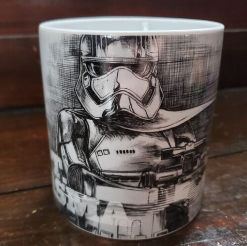STAR WARS Sketched Captain Phasma 20 oz Oversized Mug Ceramic Coffee Cup Disney - Afbeelding 1 van 6