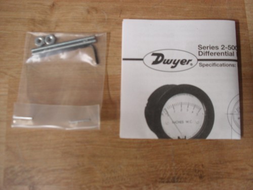 Dwyer Series 5000 Minihelic II 2 Pressure Gauge 2-5040 - Picture 3 of 3