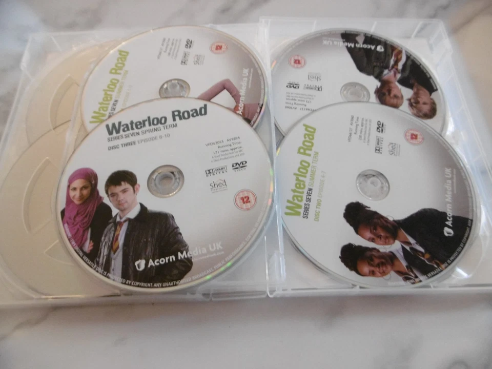 WATERLOO ROAD COMPLETE BBC TV SERIES SEASON 7 DVD BOX SET 9 DISCS CERT 12 16:9 - Image 3 of 3