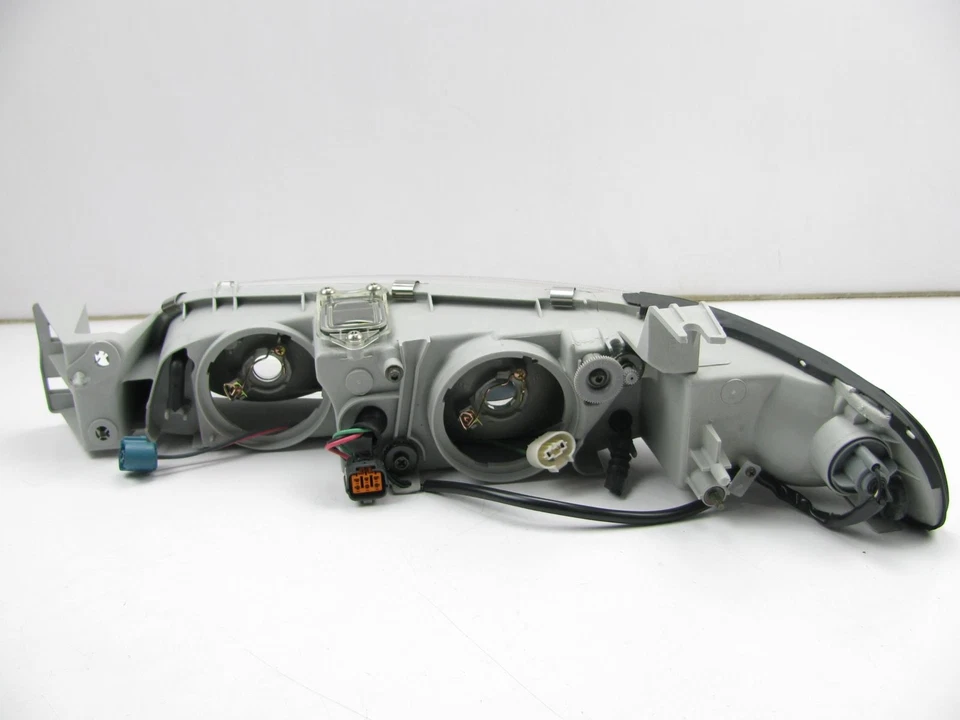 NUEVO GENUINO OEM MAZDA Faro Faro Pasajero Derecho 1993-1997 Mazda 626 Foto 3 de 4