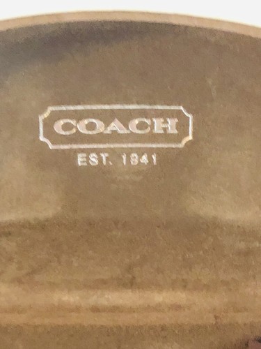 COACH WHITE DESIGNER SIGNATURE "C" CLAMSHELL HARD GLASS CASE AND CLOTH - Picture 6 of 6