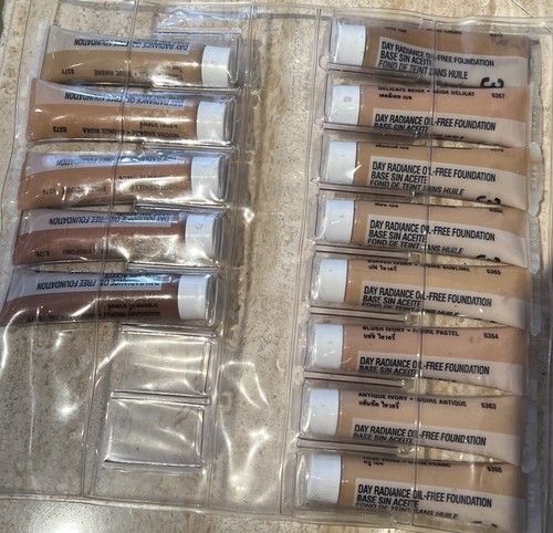 Vtg MARY KAY Day Radiance Demo Tube Foundation & Cases LOT 38 FORMULAS 1, 2, & 3 - Picture 8 of 11