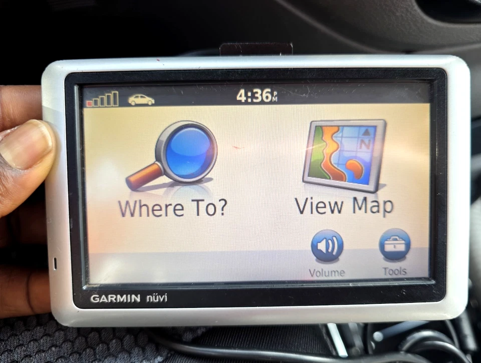 Garmin nüvi 1450LMT With Accessories Tested Works Great. - Image 2 of 4