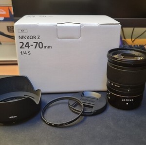 Nikon NIKKOR Z Mount 24-70mm F4 S Full Frame Zoom Lens Pristine Condition