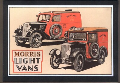 Moderne Postkarte mit Morris Light Vans von Royal Mail aus den 1930er Jahren. Kostenloser Versand UK
