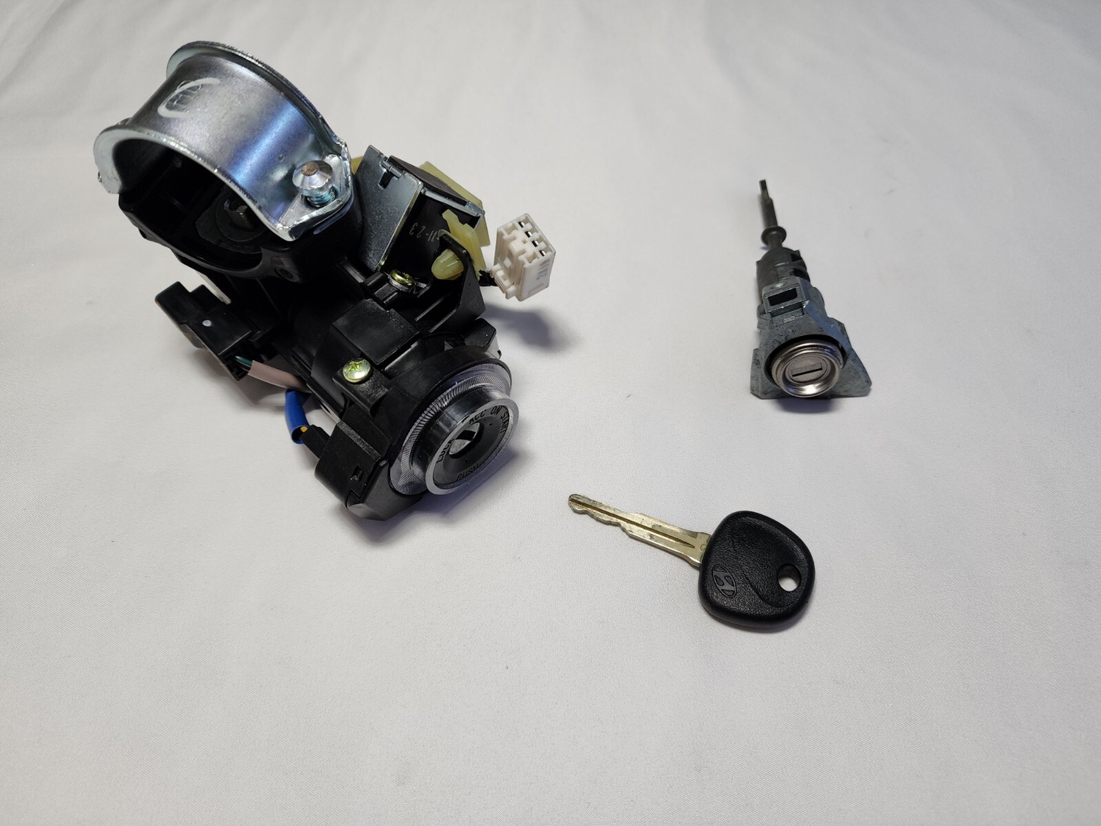 2011 2013 Hyundai Elantra Ignition Switch & Door Lock Set (OEM) eBay