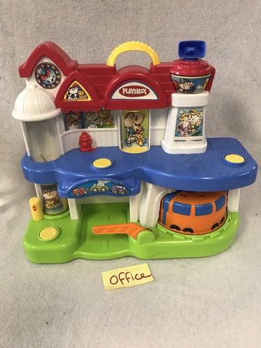 Playskool Around Town Activity Center Play set  Hasbro Vintage 06032 - Picture 1 of 11