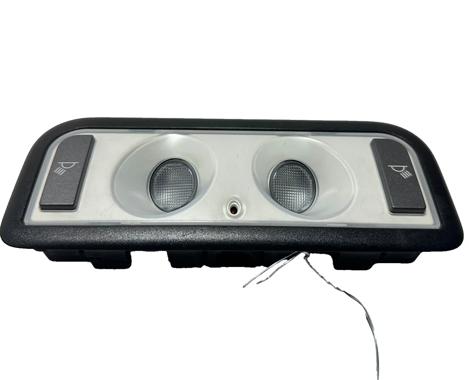 ОРИГИНАЛЬНАЯ ВНУТРЕННЯЯ КУПОЛЬНАЯ ЛАМПА ДЛЯ ЗАДНЕЙ КРЫШИ ACURA TLX 2018–2023 ГОДОВ ВЫПУСКА - Изображение 2 из 3