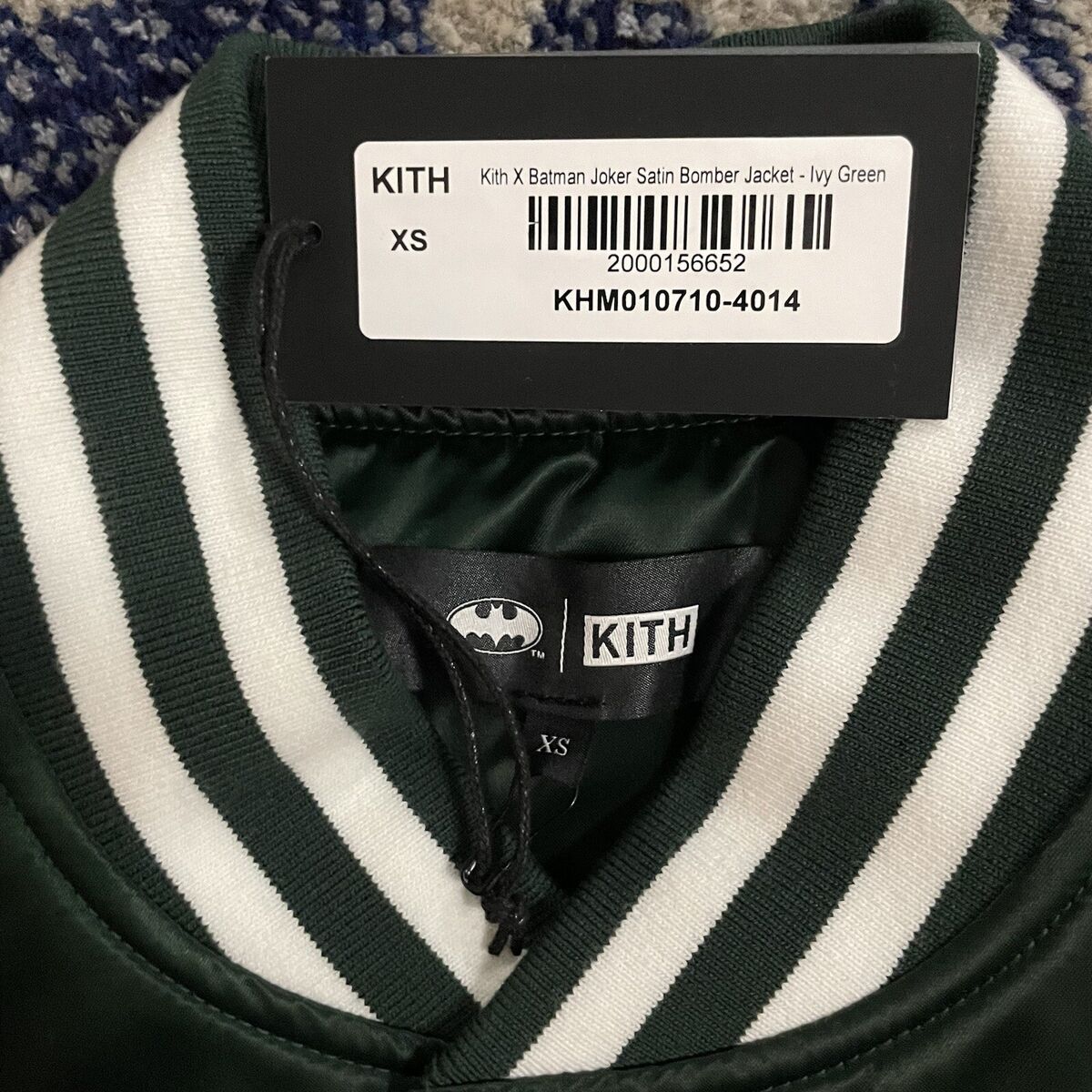 Kith Batman Joker Satin Bomber Jacket Ivy Green Size XS Kith Batman Joker Satin Bomber Jacket Ivy Green Size XS