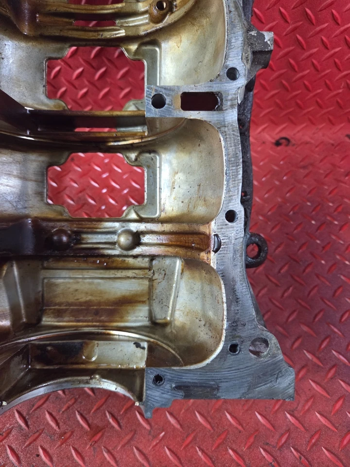 Оригинальный верхний масляный поддон двигателя для Jeep Patriot Compass 2.4 05047583AB 2007-2017 годов выпуска - Изображение 4 из 4