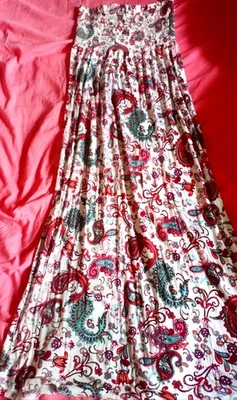 Robe tube longue Cécilia Fashion blanche à motifs floral, taille 42 /44 - Photo 1/2