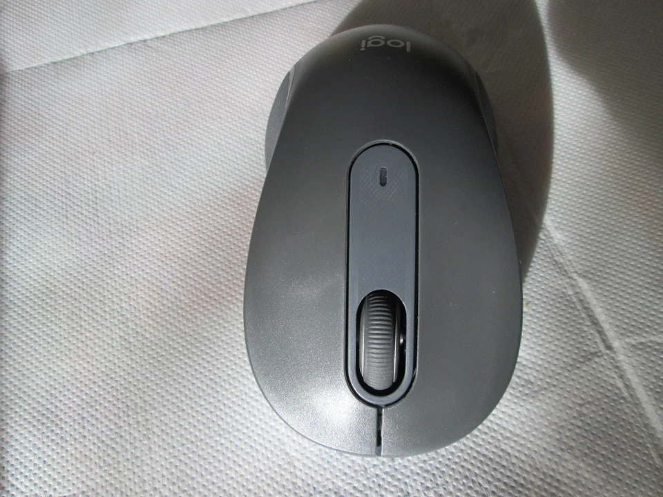 Logitech Signature M650 L Mouse Wireless Bluetooth per Mani Grandi Grigio Aziend - Immagine 2 di 4
