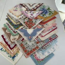 VINTAGE HANKIES HANDKERCHIEFS - LOT OF 25 - SOME OLDER ONES - good for age