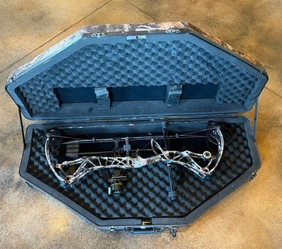 Used Bowtech Realm - Right Hand - 60lbs - 29 - Kryptek Altitude