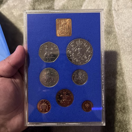 1977 Royal Mint Coinage of Great Britain and Northern Ireland Proof Set - Picture 8 of 8