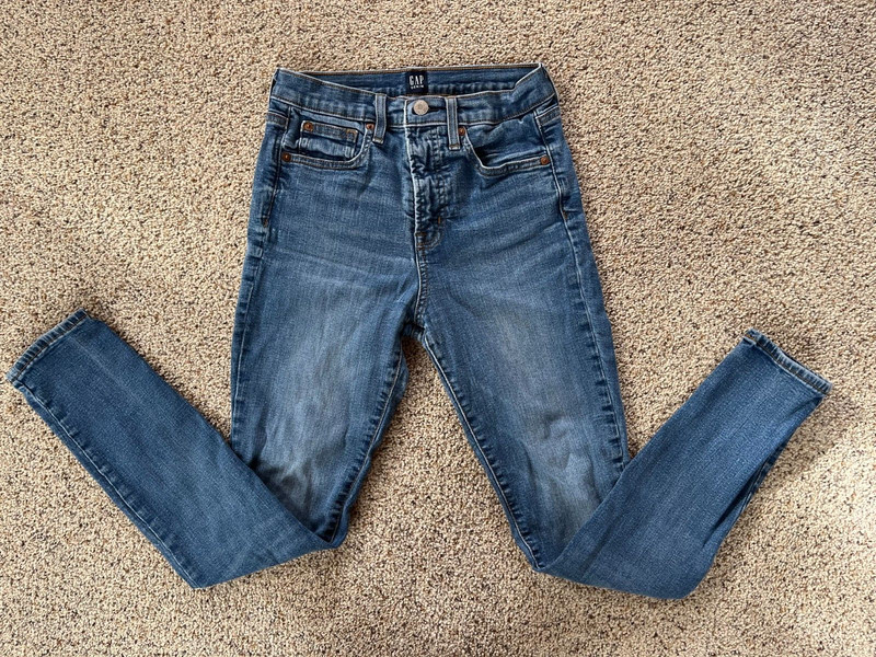 Gap Denim True Skinny Women's Jeans - Size 27 - Mid Rise Stretch