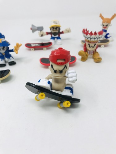 Tech Deck Dudes Lot Of 6 Skateboarding Fingerboard 2000s - W/boards - Picture 2 of 16
