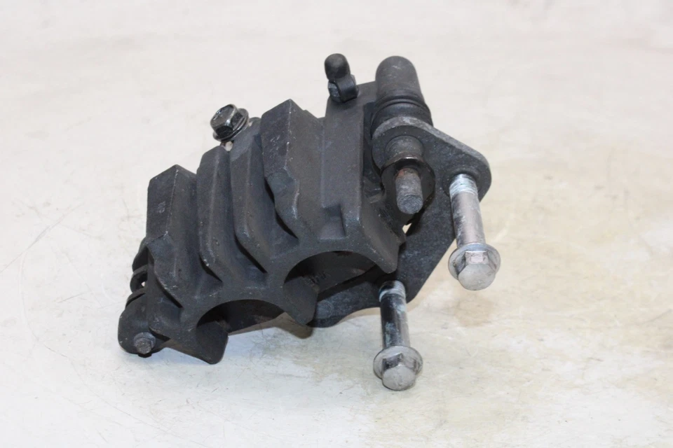 06-24 KAWASAKI VULCAN 900 VN900D CLASSIC LT OEM REAR BACK BRAKE CALIPER - Image 3 of 4