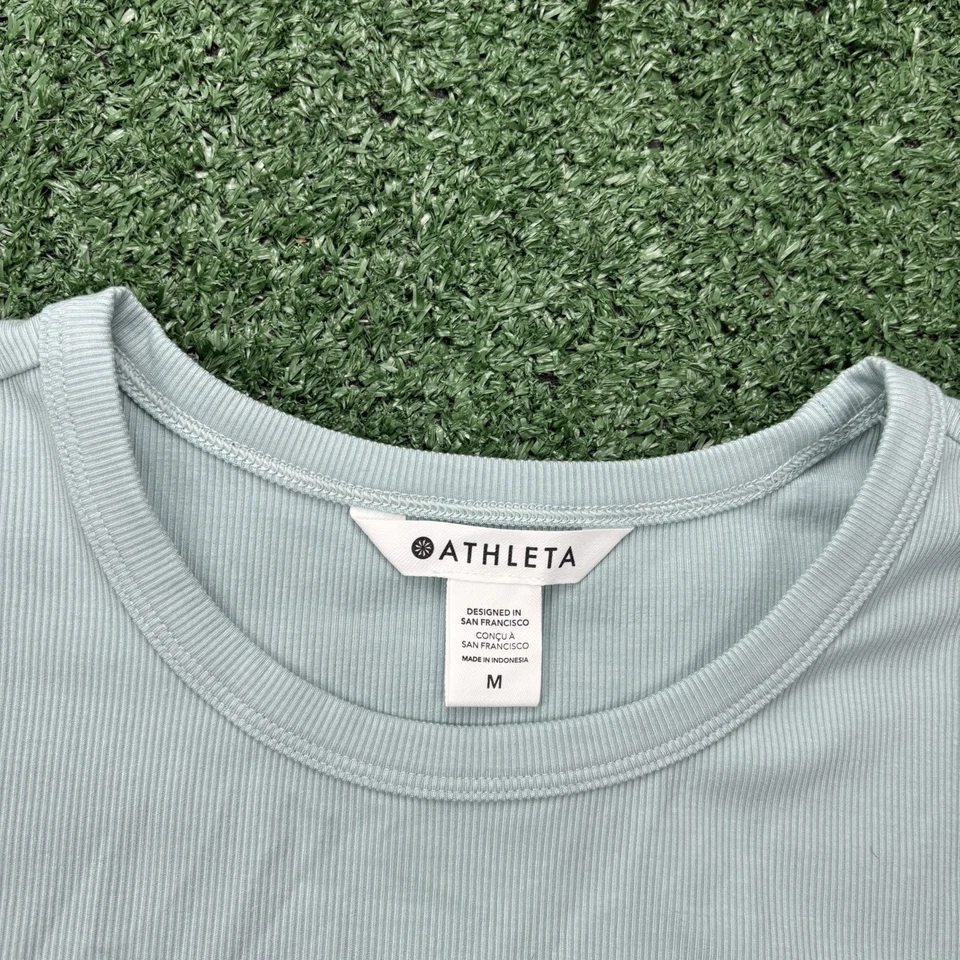 Nueva con etiquetas Camiseta corta acanalada Athleta Signature para mujer mediana verde menta (55,00) Foto 3 de 4