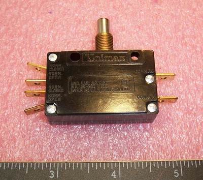 QTY (1) DAJ UNIMAX SNAP-ACTION MICROSWITCH W/ PLUNGER DPDT 15A
