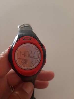 Oakley Vintage Uhr mit Silikonarmband 
