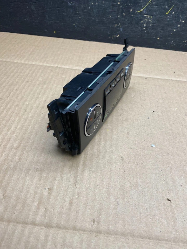 GMC Yukon Tahoe 2007-2011 control automático de temperatura climática U5885 DG Foto 3 de 4
