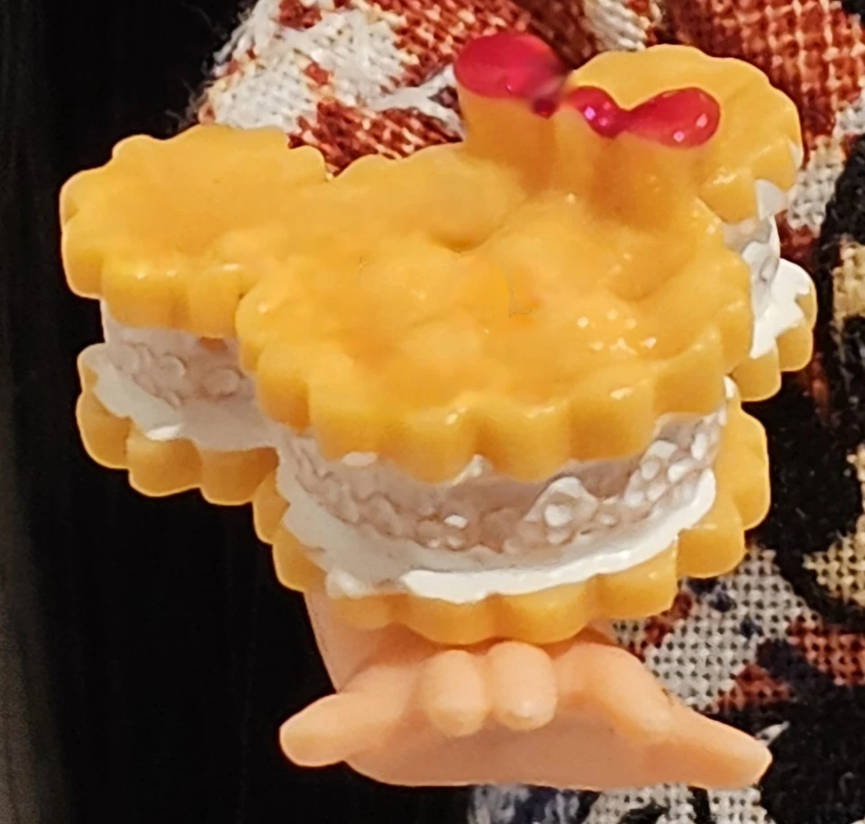 MUÑECA KELLY 5 piezas de pelo negro en PANTALONES MINNIE MOUSE ÚNICOS + TOP CON ZAPATOS Y MinnieCookie Foto 4 de 4