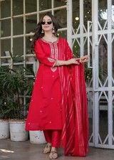 Women' s Viscose Chanderi Embroidery Kurta with Pant  Dupatta