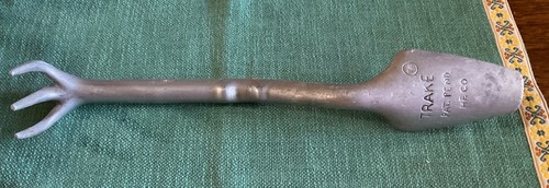 Trake Combo Garden Tool Trowel / Rake Cultivator Hand Tool Vintage gardening - Picture 6 of 13