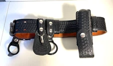 Vintage Dutyman Leather 1021U Belt size 28 w/4 attachments basket weave Black