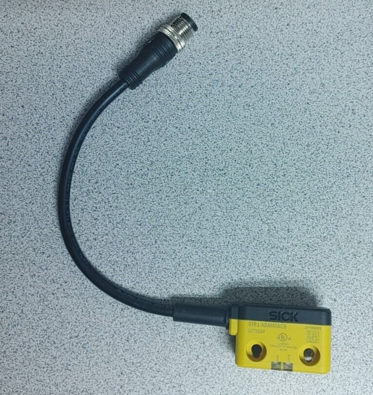 SICK STR1-XDAM0AC5 SAFETY SWITCH SENSOR / ACTUATOR NEW!! QUANTITY