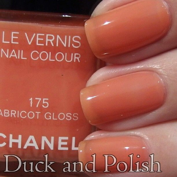 CHANEL 175 ABRICOT GLOSS V Rare Vintage Sheer Coral Nail Varnish