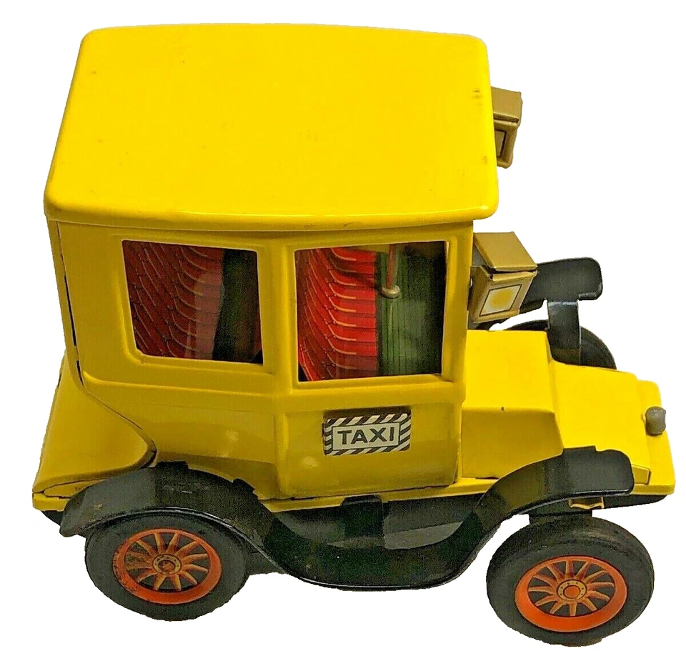Coche de fricción de hojalata Bandai vintage 5" taxi hecho en Japón Foto 3 de 4