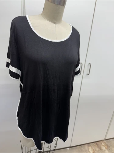 Women’s Plus Size Top Shirt New Size 1X Black