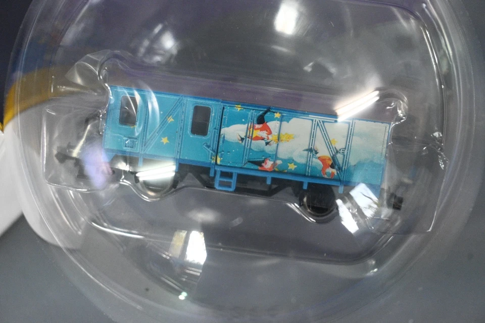 Trix Minitrix Christmas Train in Ornament 15336 N-Scale 2004 Elves RARE - Image 4 of 4